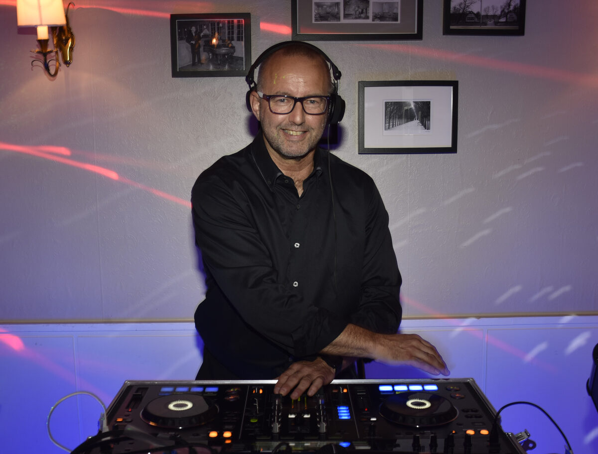DJ Ron9